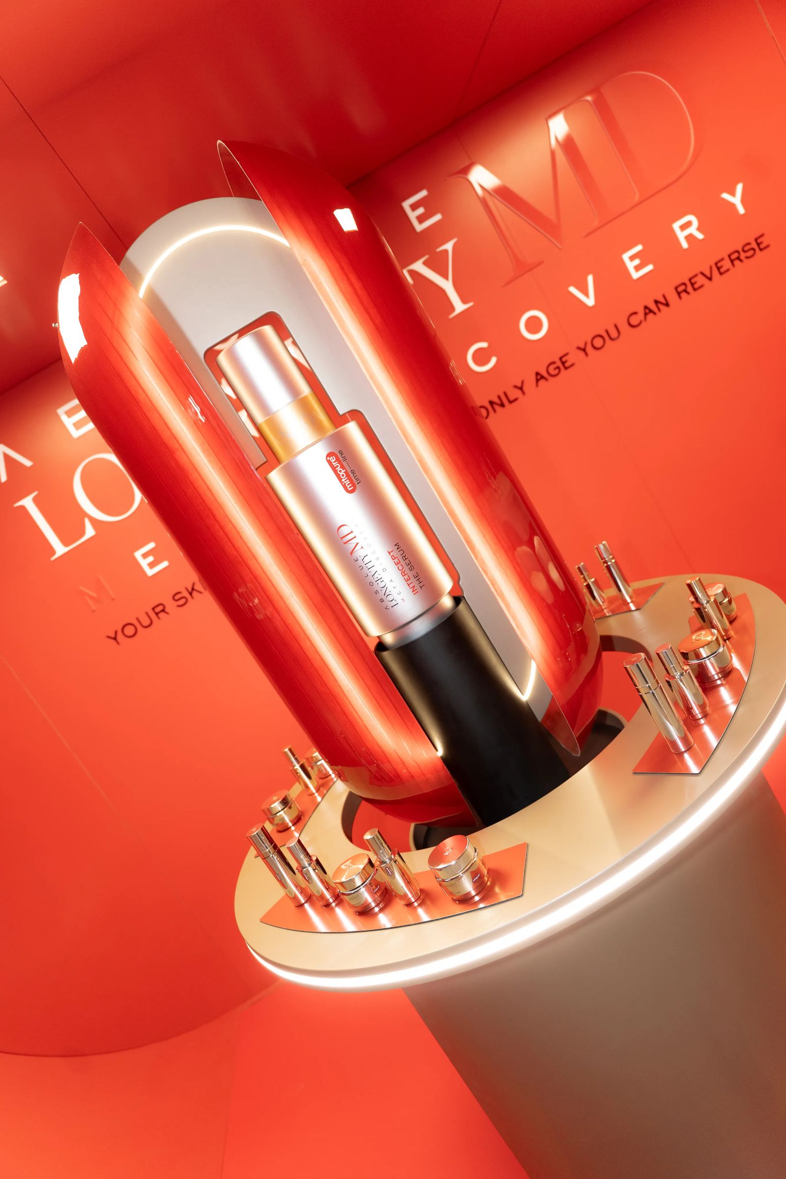 L'Oréal Capsule — display